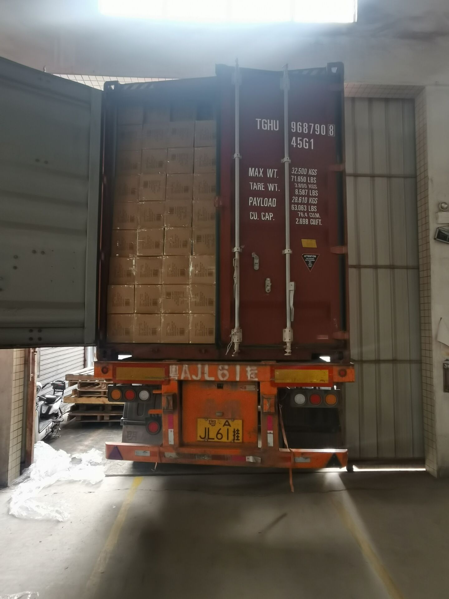 Forwarding case from China to Riyadh (Saudi Arabia)